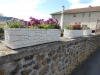 Des jardinières de fleurs