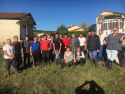 les participants à...