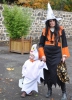 maman veille sur sa fille